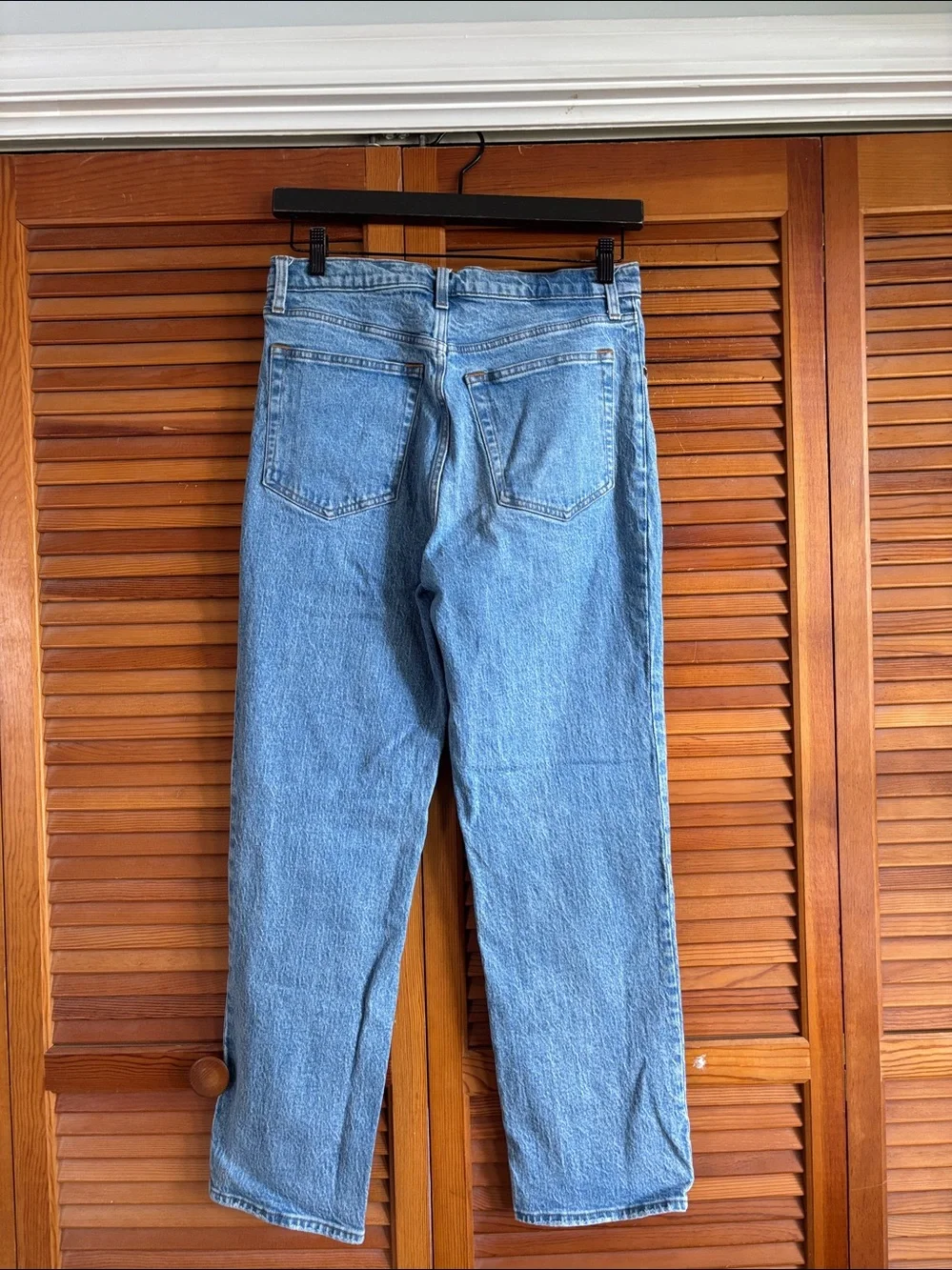Abercrombie & Fitch The 90’s Straight-Leg Ultra High Rise Light Blue Denim Jeans
